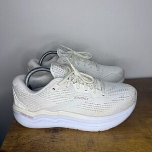 Brooks Ghost 2 Max Running Shoes Women's Size 10 D Wide Cream